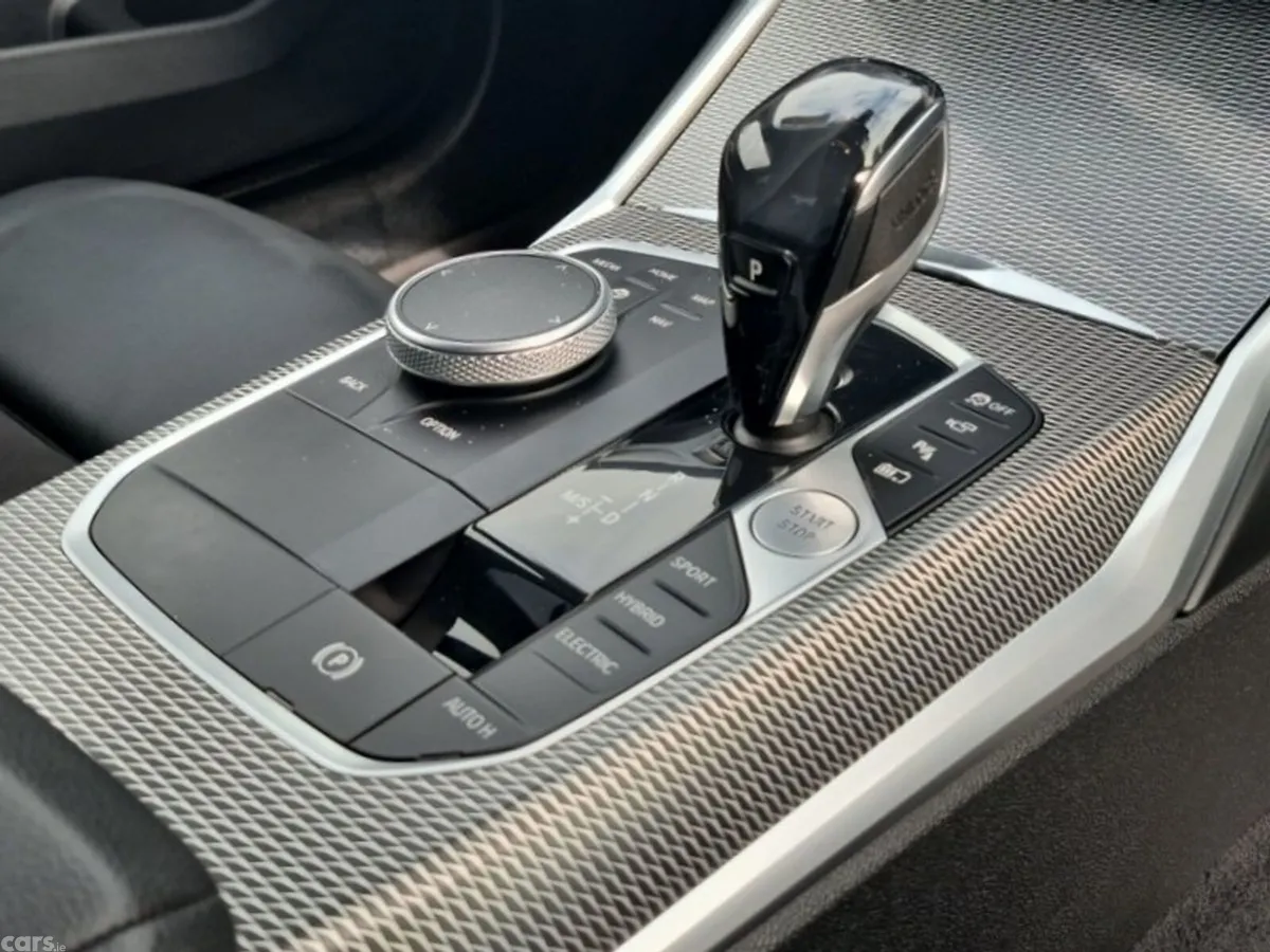 BMW 3-Series Saloon, Petrol Plug-in Hybrid, 2021, White