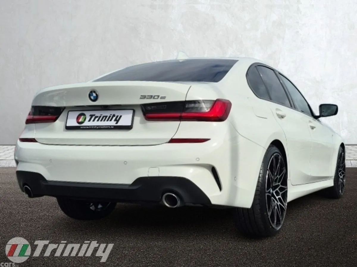 BMW 3-Series Saloon, Petrol Plug-in Hybrid, 2021, White