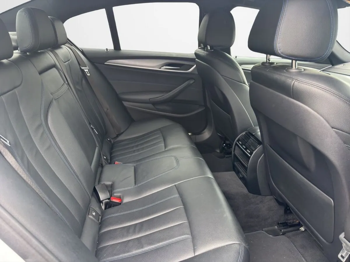BMW 5-Series Saloon, Petrol Plug-in Hybrid, 2018, White