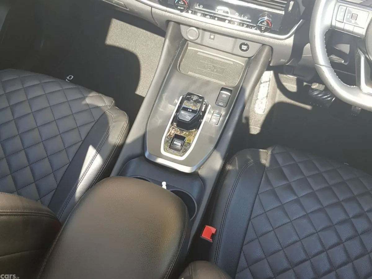 Nissan Qashqai MPV, Petrol Hybrid, 2023, Grey