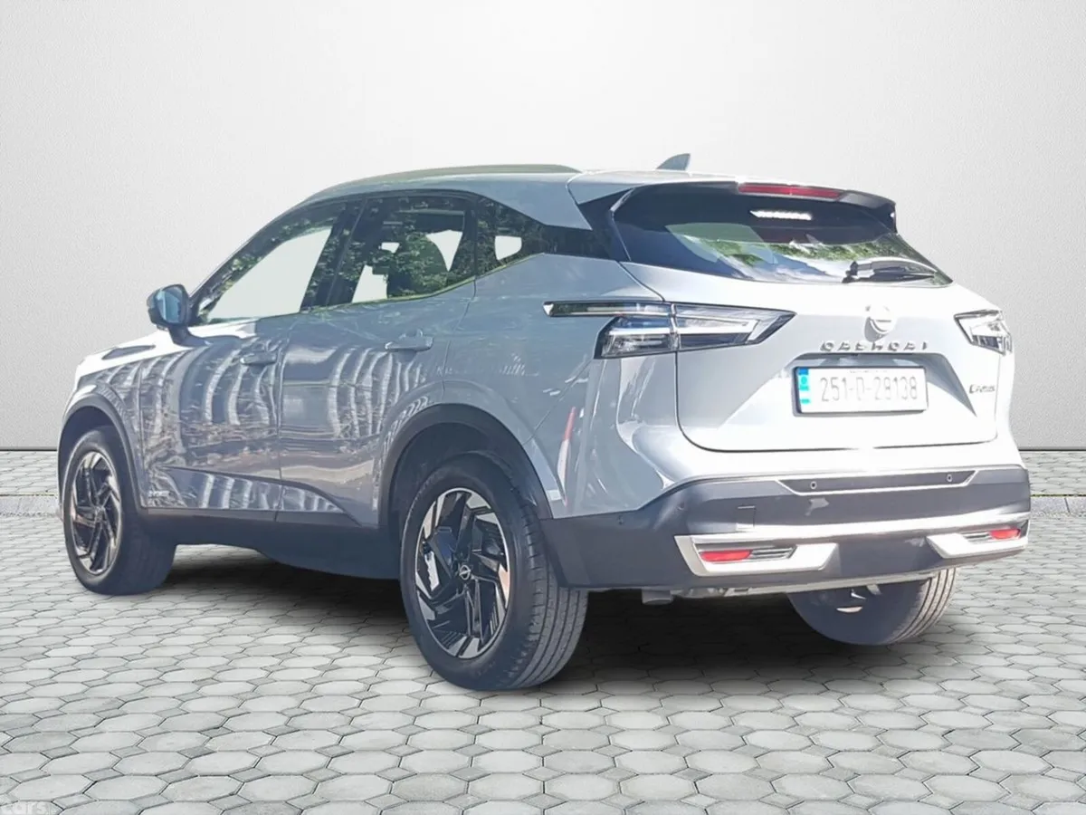 Nissan Qashqai MPV, Petrol Hybrid, 2025, Grey