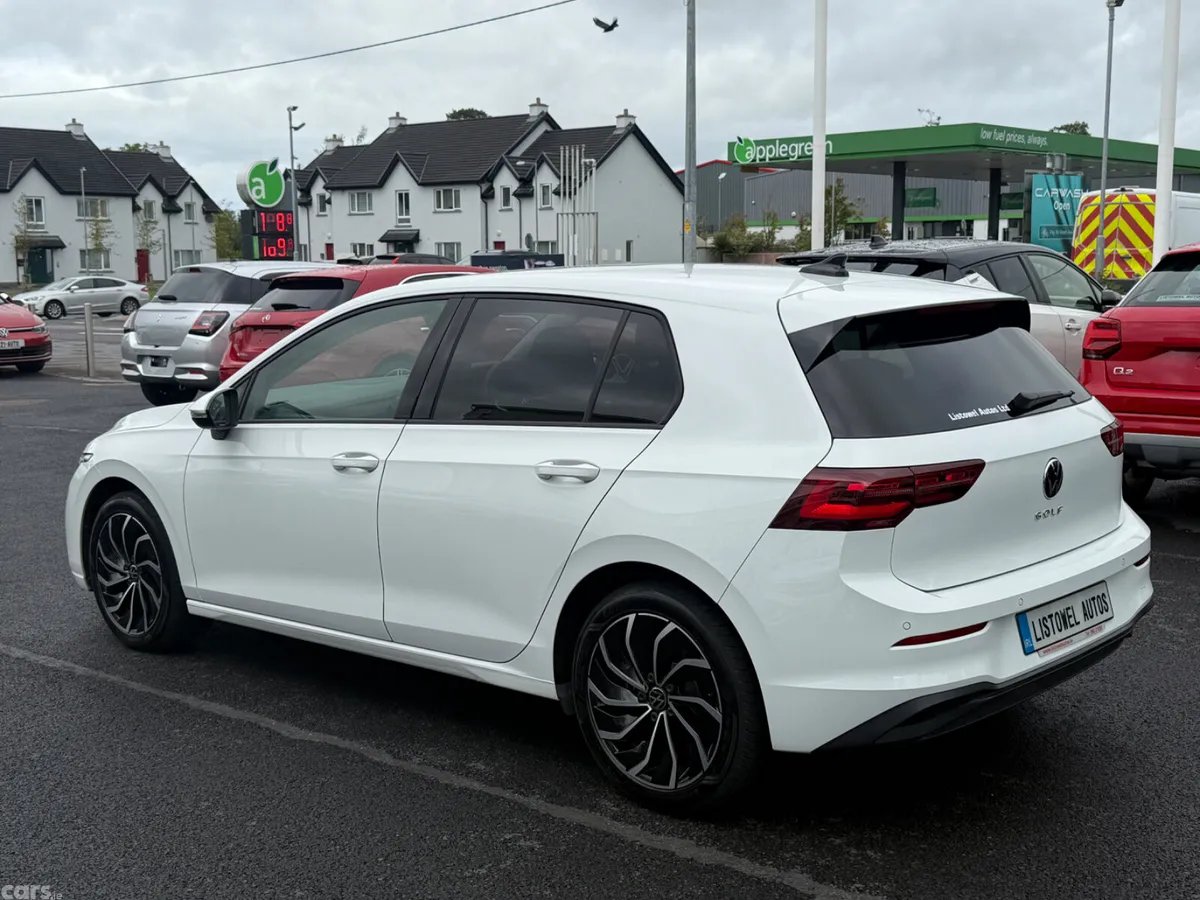 Volkswagen Golf Hatchback, Diesel, 2023, White