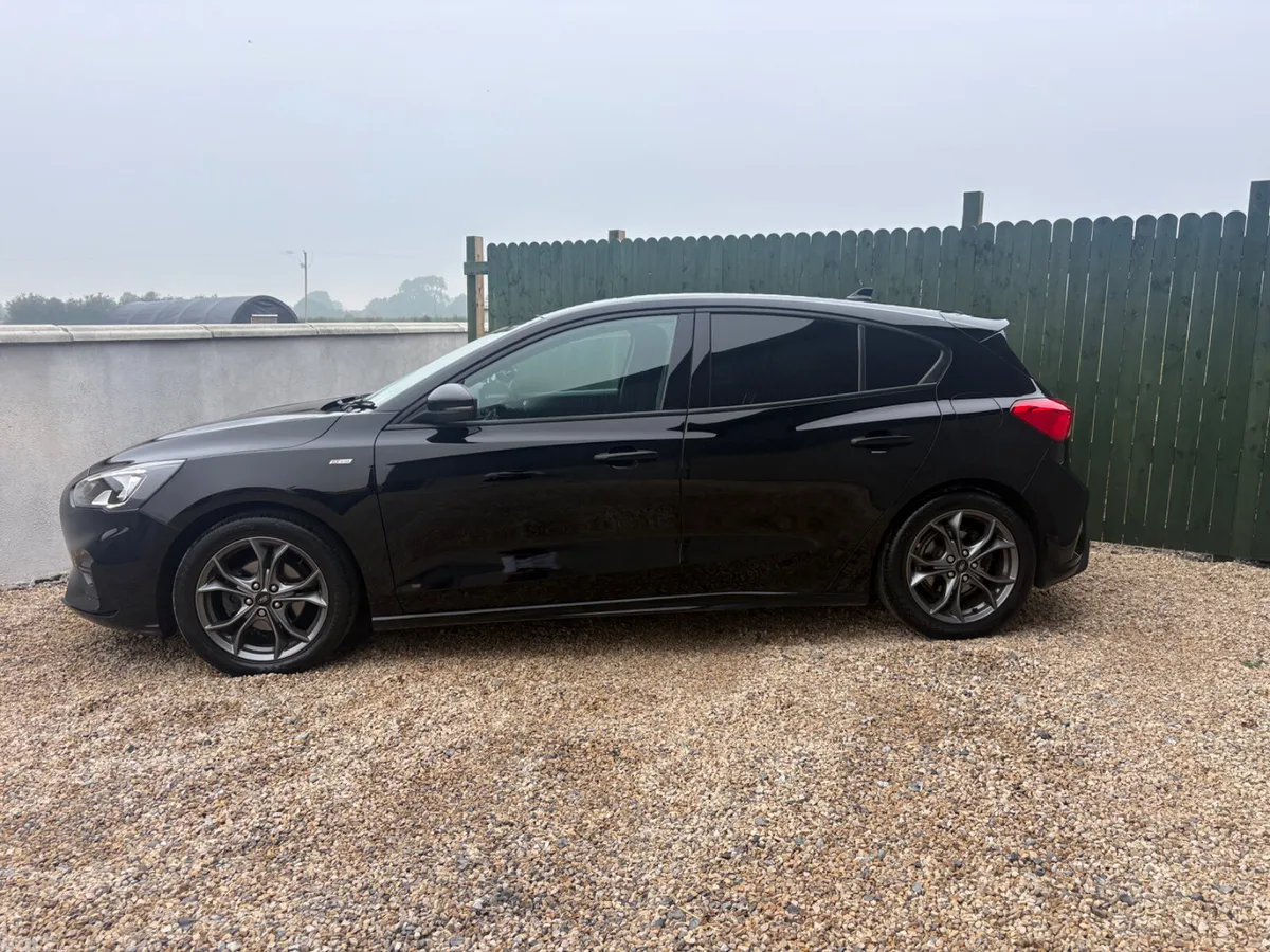 Ford Focus Hatchback, Diesel, 2019, Black