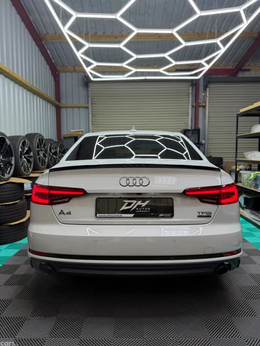 Audi A4 Saloon, Petrol, 2017, White