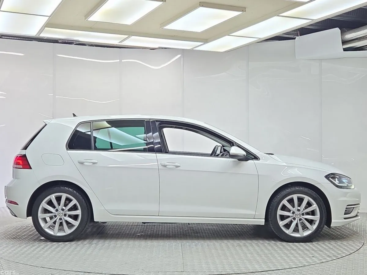 Volkswagen Golf Hatchback, Petrol, 2019, White