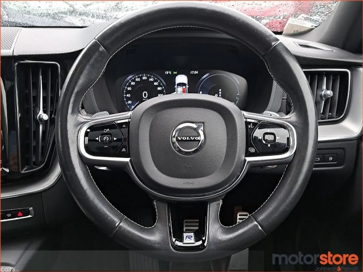 Volvo XC60 SUV, Petrol Plug-in Hybrid, 2020, Blue