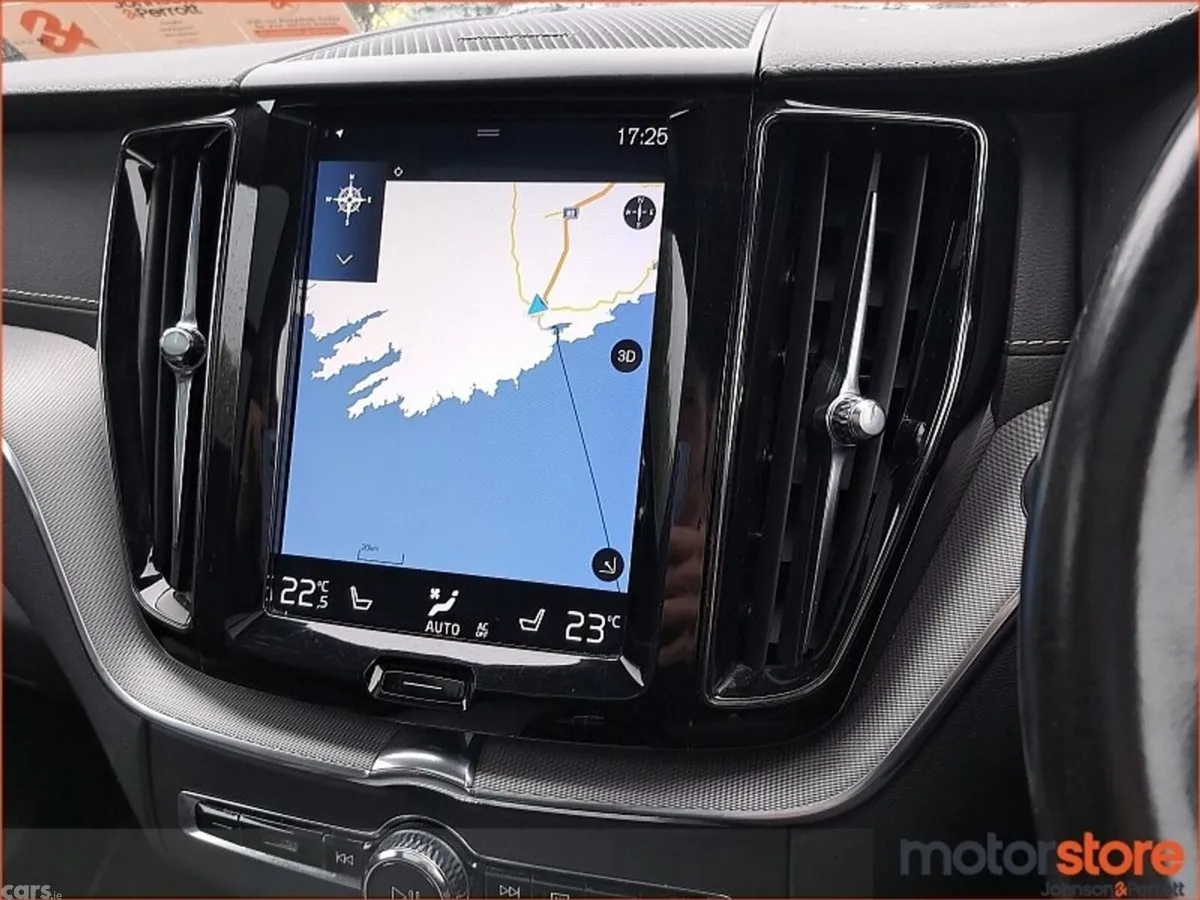 Volvo XC60 SUV, Petrol Plug-in Hybrid, 2020, Blue