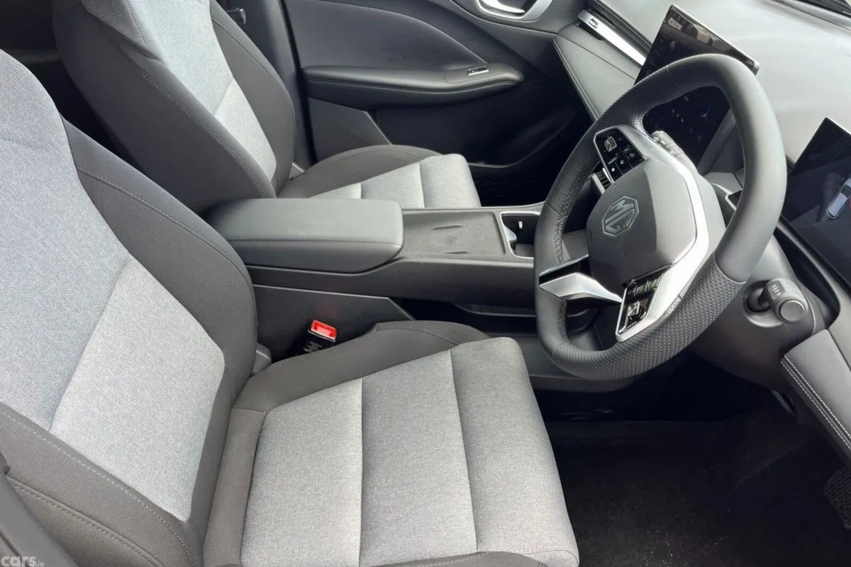 MG MG4 Hatchback, Electric, 2027, White