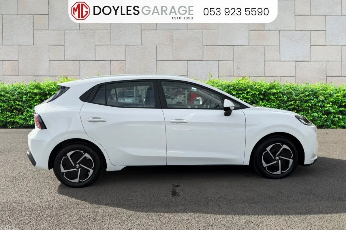 MG MG4 Hatchback, Electric, 2027, White