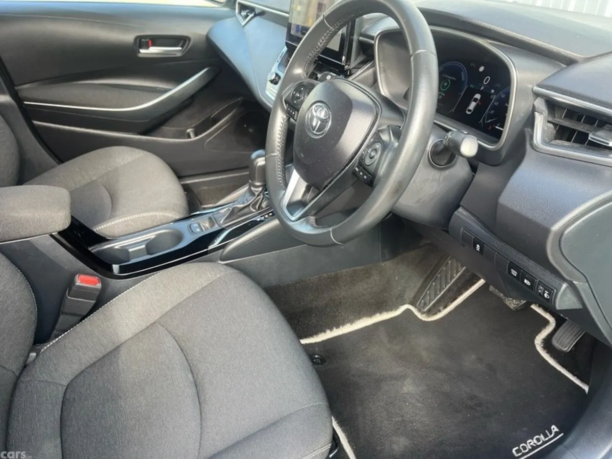 Toyota Corolla Saloon, Petrol Hybrid, 2024, Grey