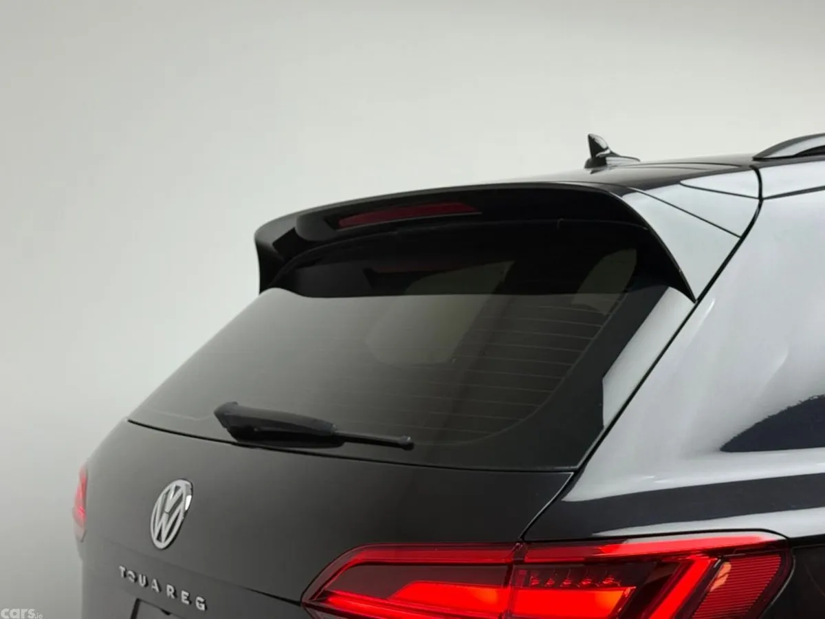 Volkswagen Touareg SUV, Diesel, 2019, Black