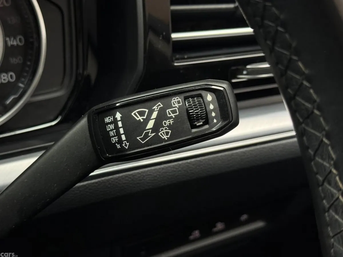 Volkswagen Touareg SUV, Diesel, 2019, Black