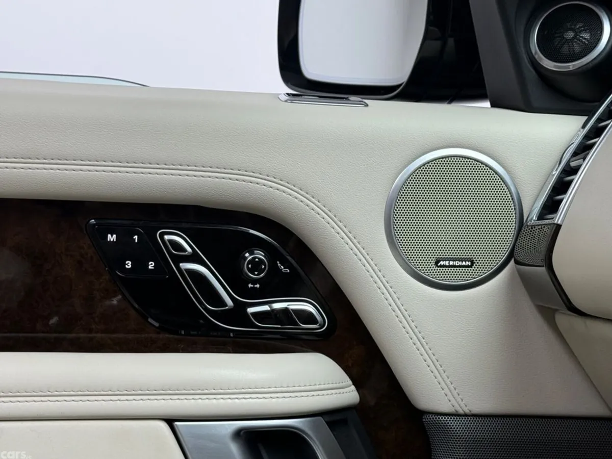 Land Rover Range Rover SUV, Petrol Plug-in Hybrid, 2021, Grey