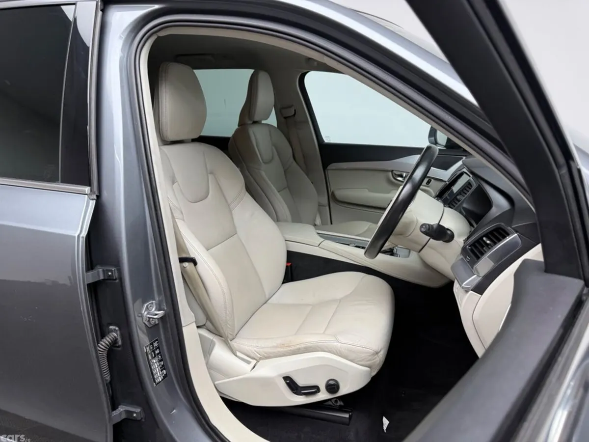 Volvo XC90 SUV, Diesel, 2019, Grey