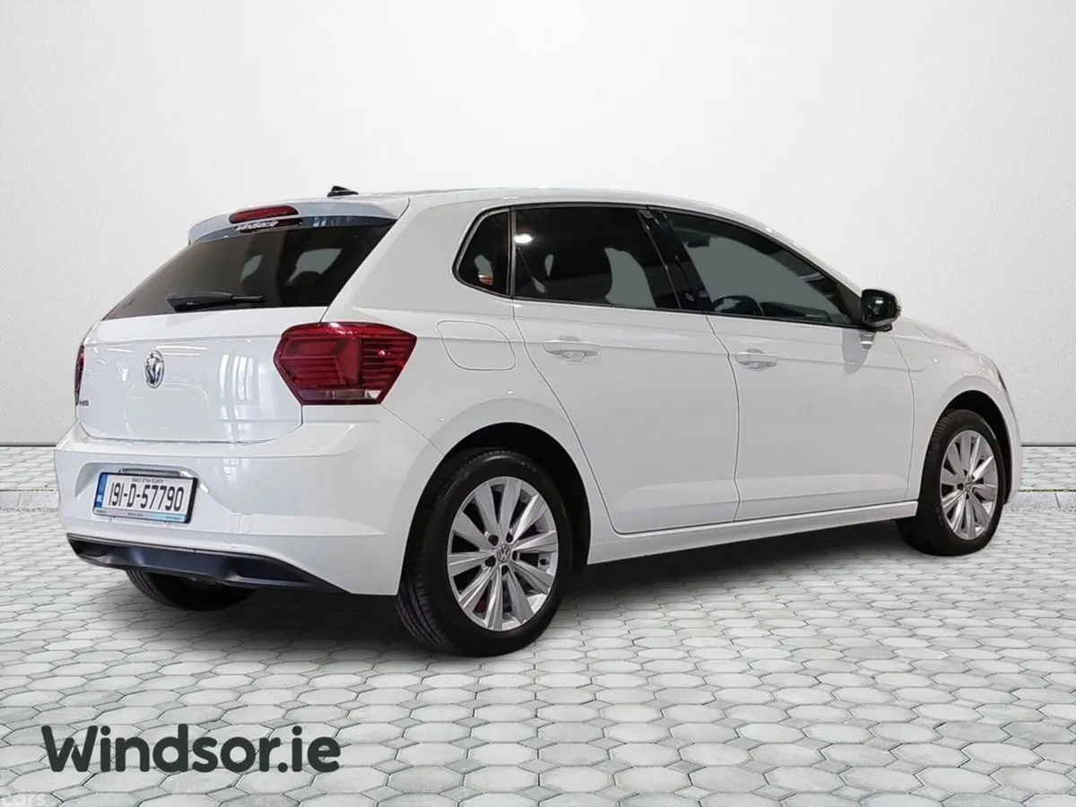 Volkswagen Polo Hatchback, Petrol, 2019, White