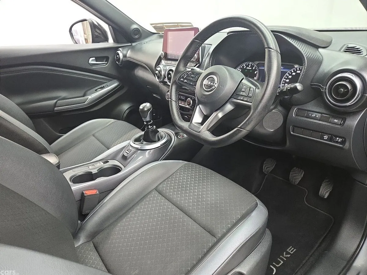 Nissan Juke SUV, Petrol, 2023, Grey