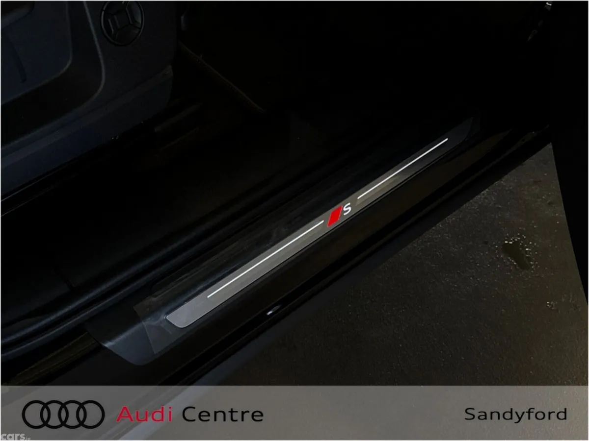 Audi Q5 SUV, Petrol Plug-in Hybrid, 2026, Black