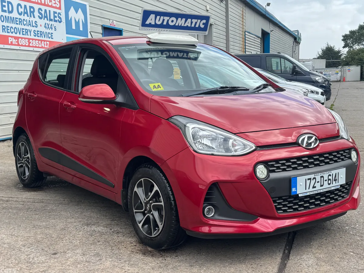 Hyundai i10 Hatchback, Petrol, 2017, Red
