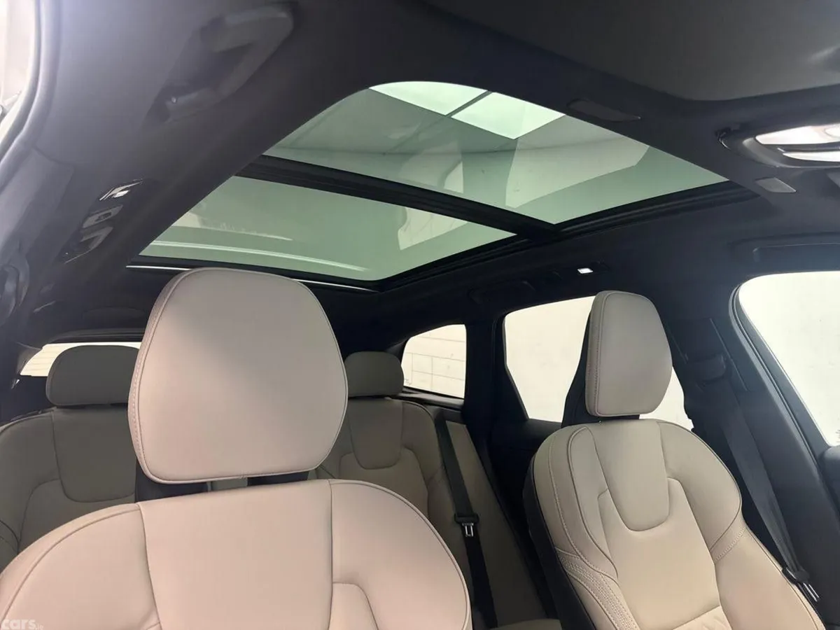 Volvo XC60 SUV, Petrol Plug-in Hybrid, 2025, White