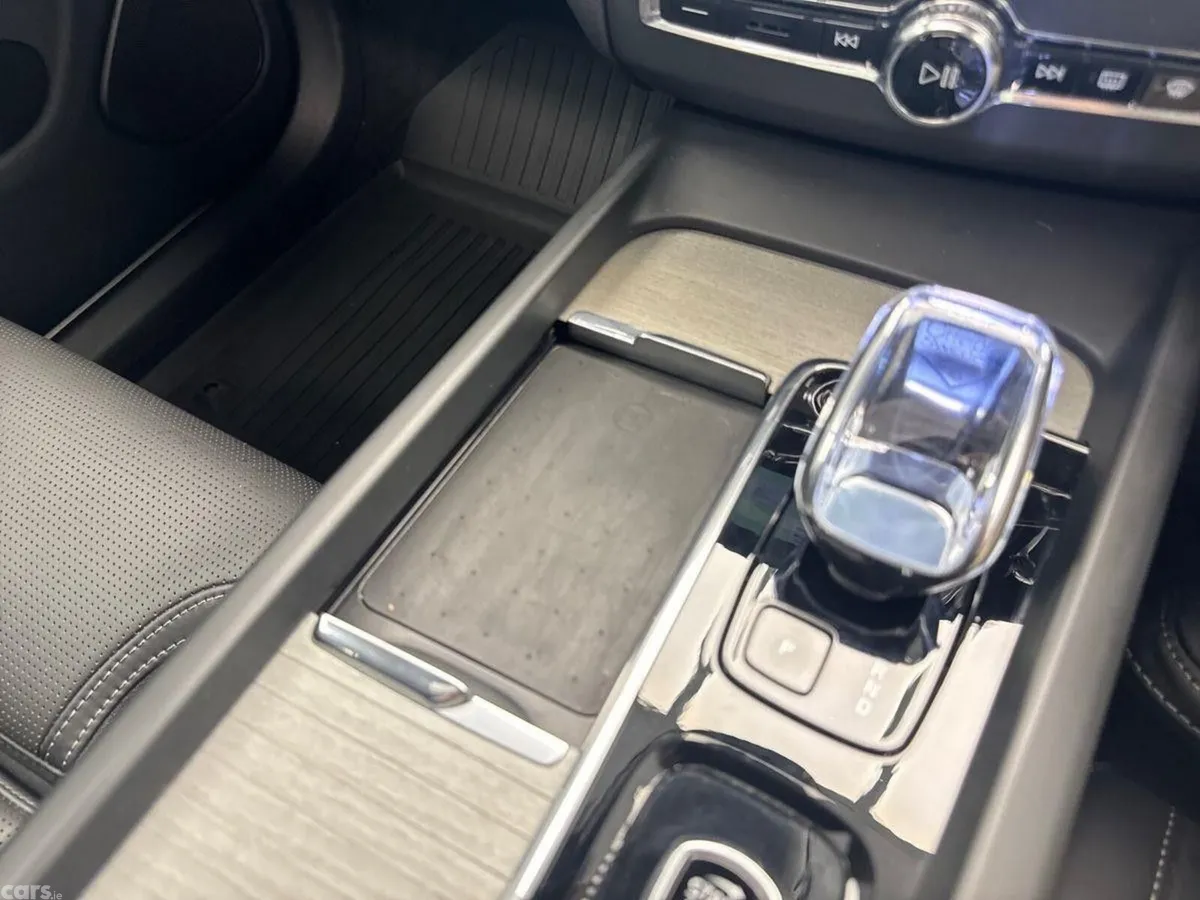 Volvo XC60 SUV, Petrol Plug-in Hybrid, 2024, Grey