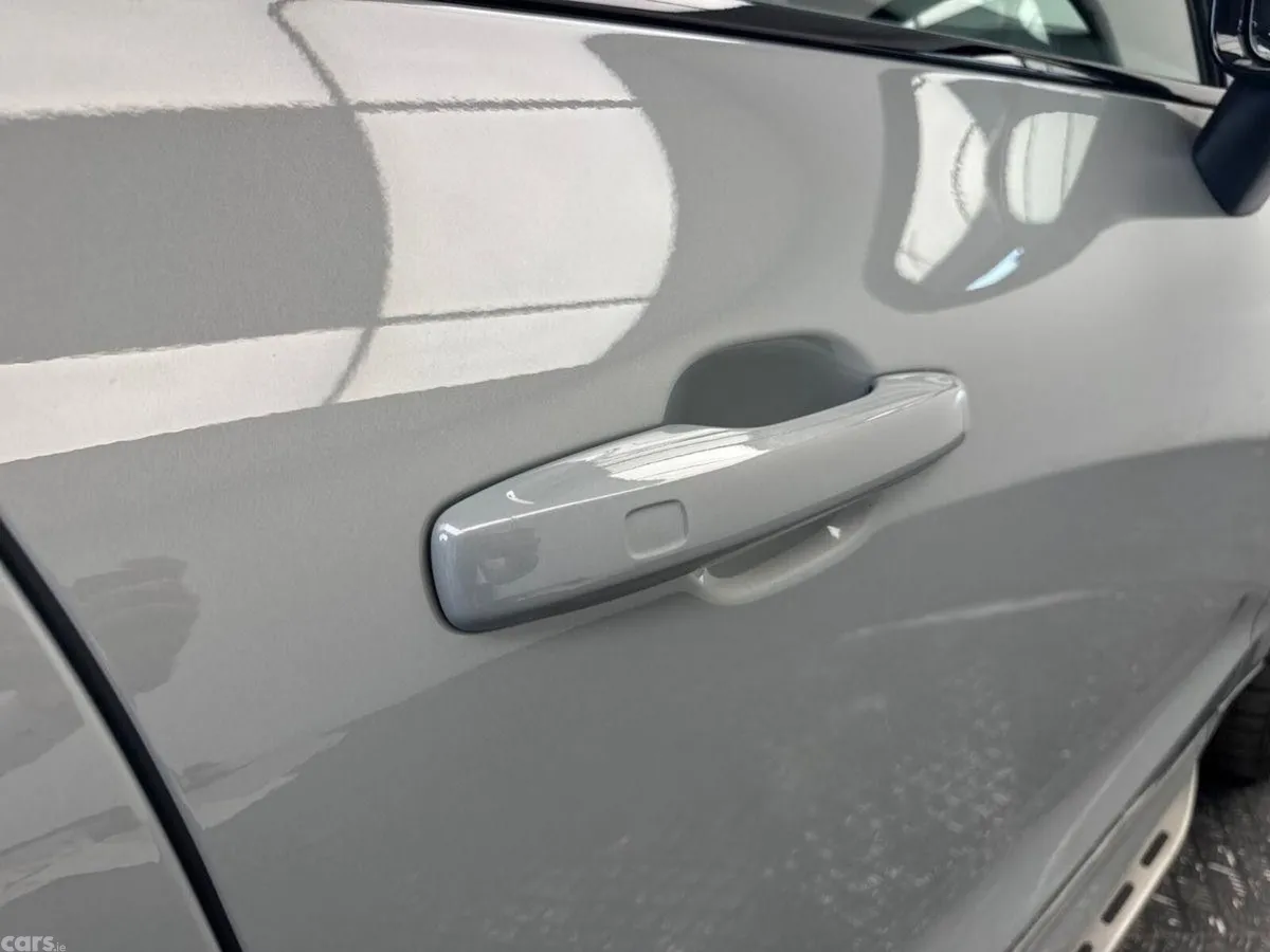 Volvo XC60 SUV, Petrol Plug-in Hybrid, 2024, Grey