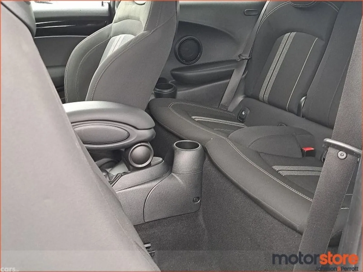 Mini Cooper Hatchback, Petrol, 2024, Grey