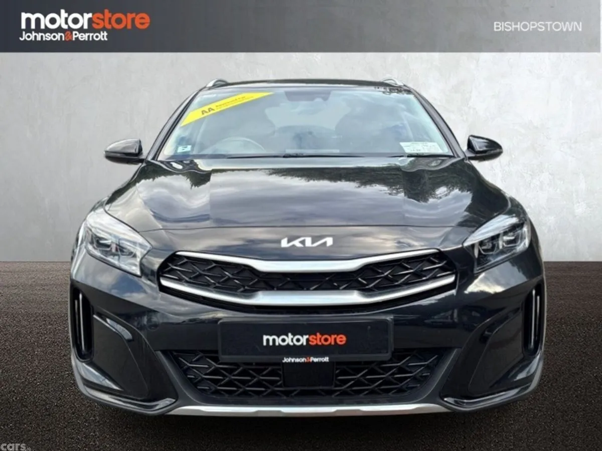 Kia XCeed Hatchback, Petrol Plug-in Hybrid, 2023, Black