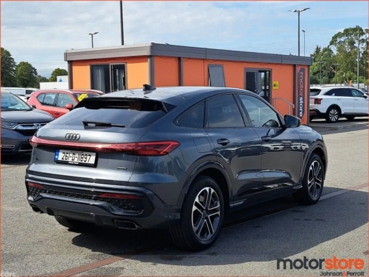 Audi Q5 SUV, Petrol Plug-in Hybrid, 2026, Grey