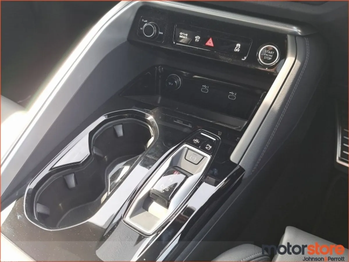 Audi Q5 SUV, Petrol Plug-in Hybrid, 2026, Grey