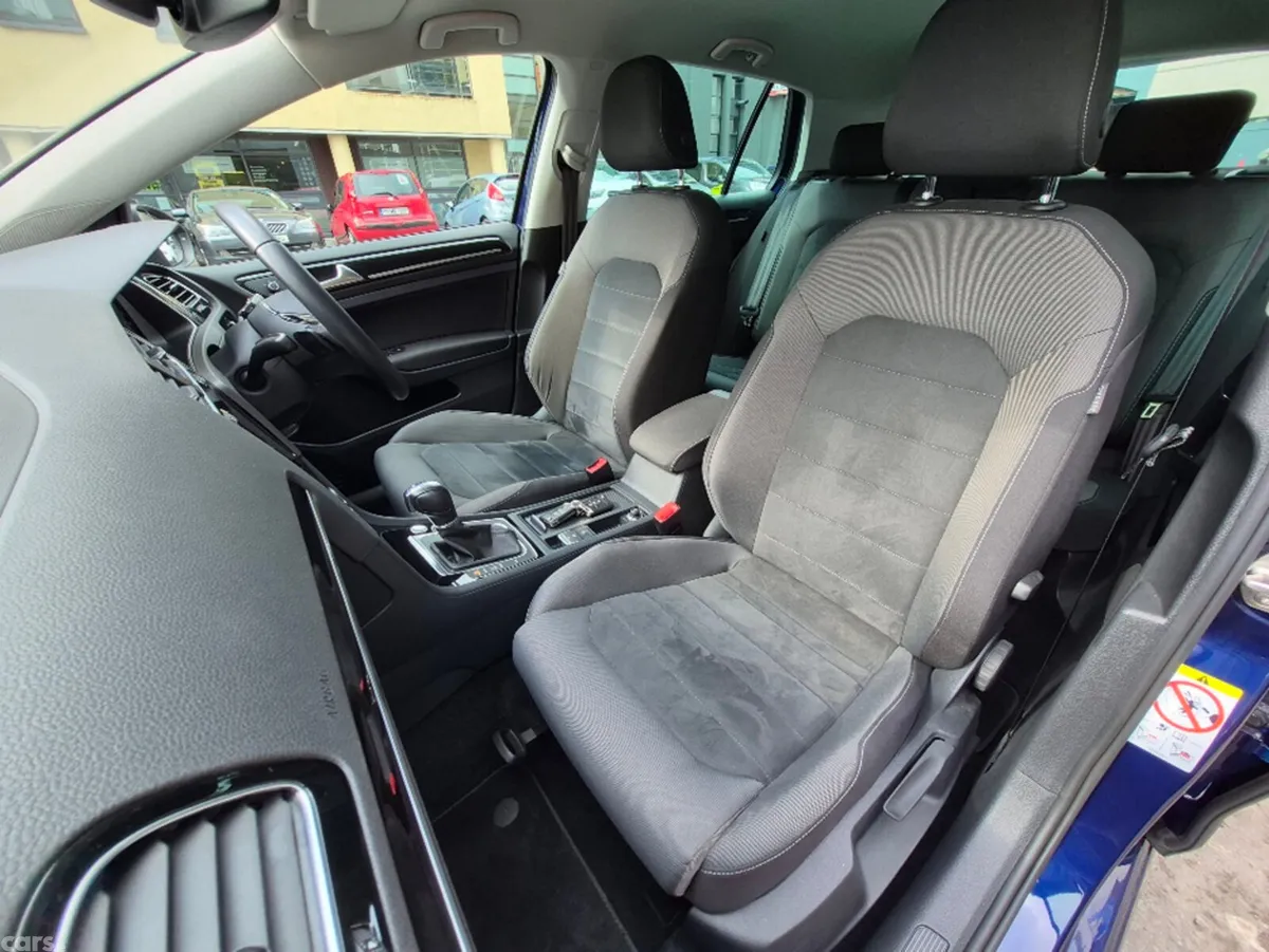 Volkswagen Golf Hatchback, Petrol, 2019, Blue