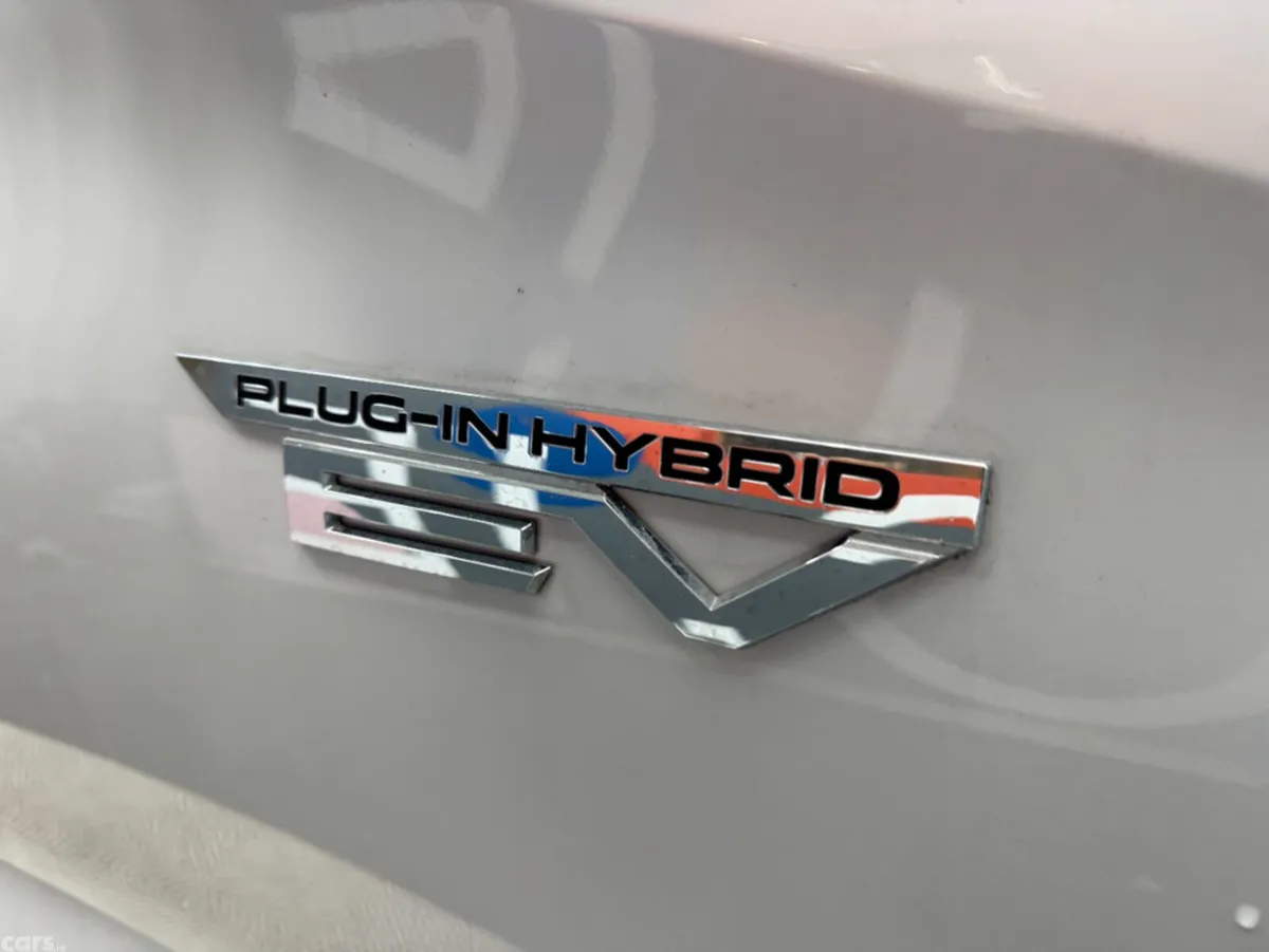 Mitsubishi Outlander SUV, Petrol Plug-in Hybrid, 2024, White