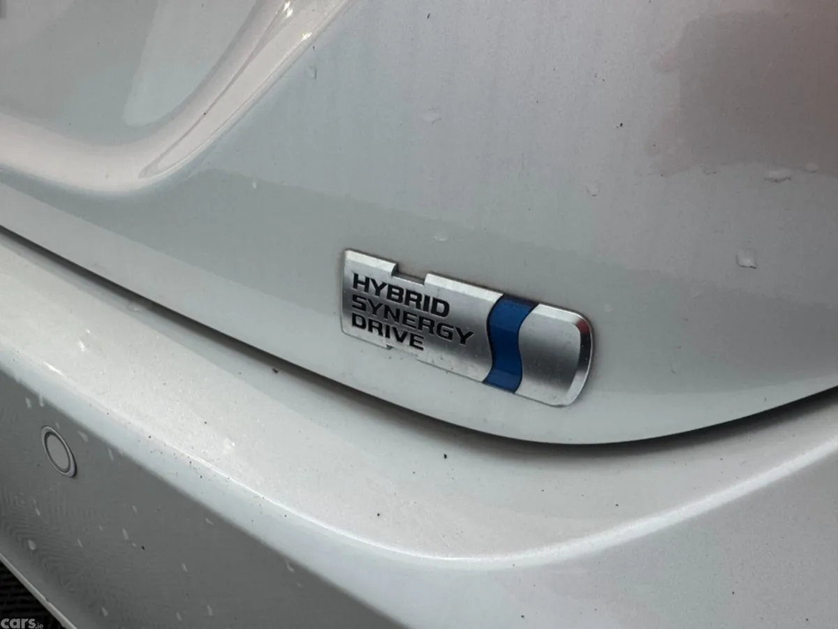 Toyota Camry Saloon, Petrol, 2024, White