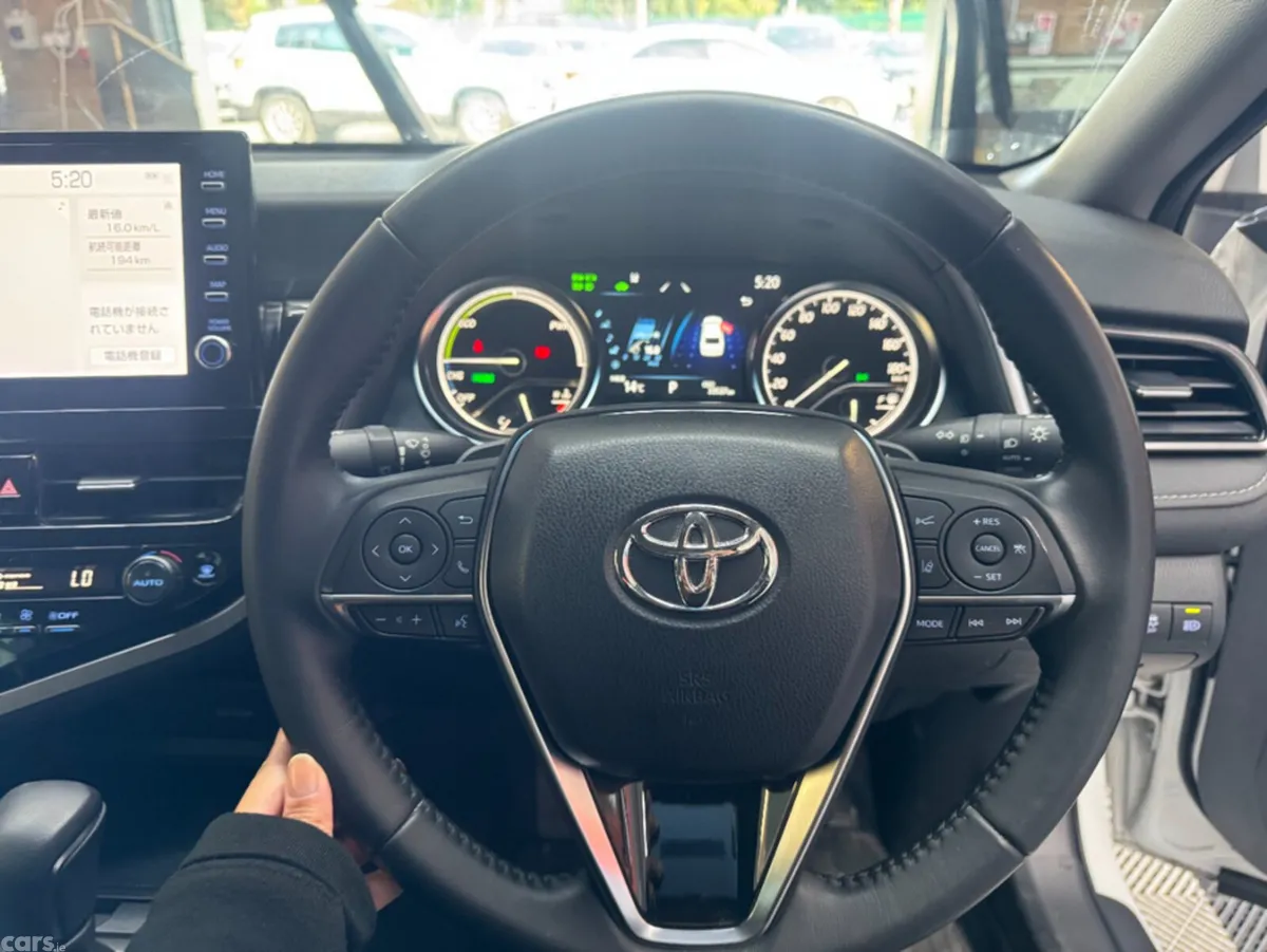 Toyota Camry Saloon, Petrol, 2024, White