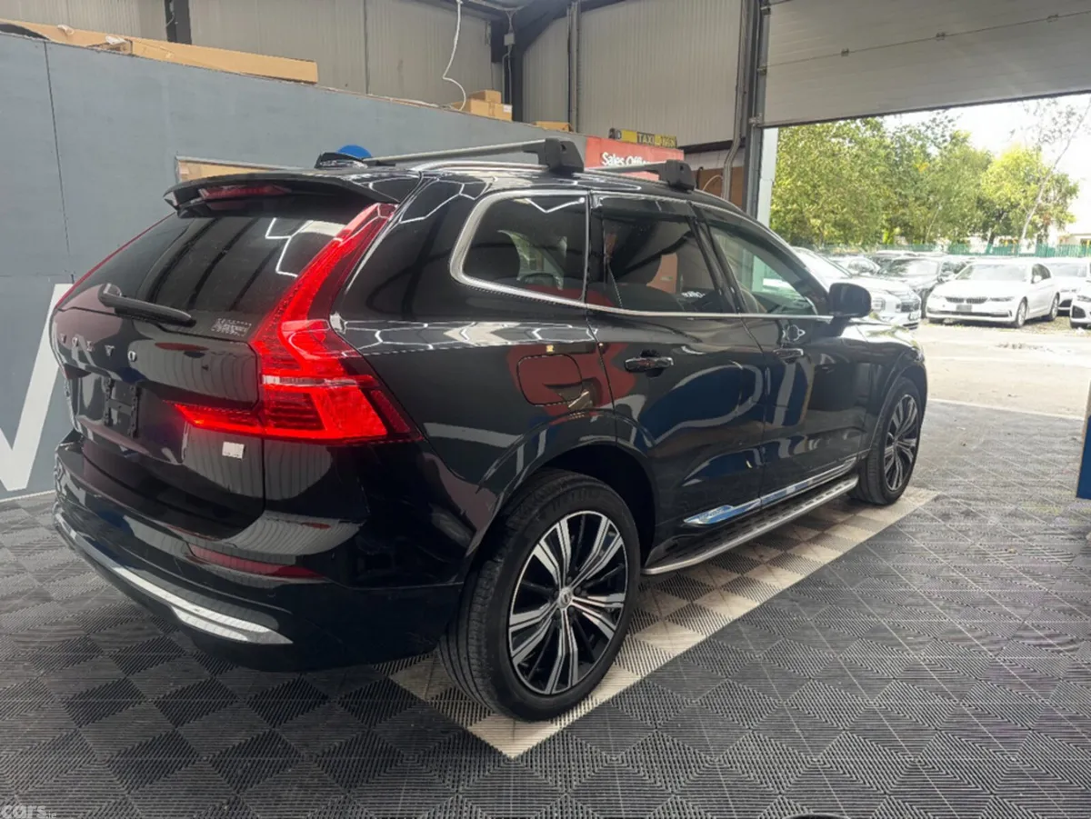 Volvo XC60 SUV, Petrol Hybrid, 2022, Black