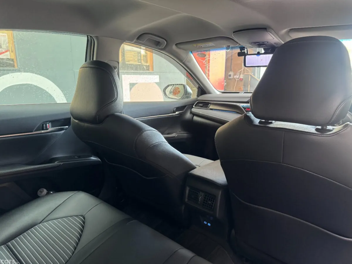 Toyota Camry Saloon, Petrol, 2024, White