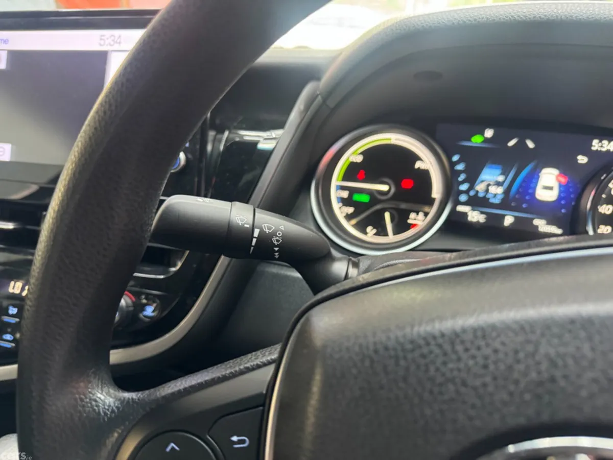 Toyota Camry Saloon, Petrol Hybrid, 2023, Grey