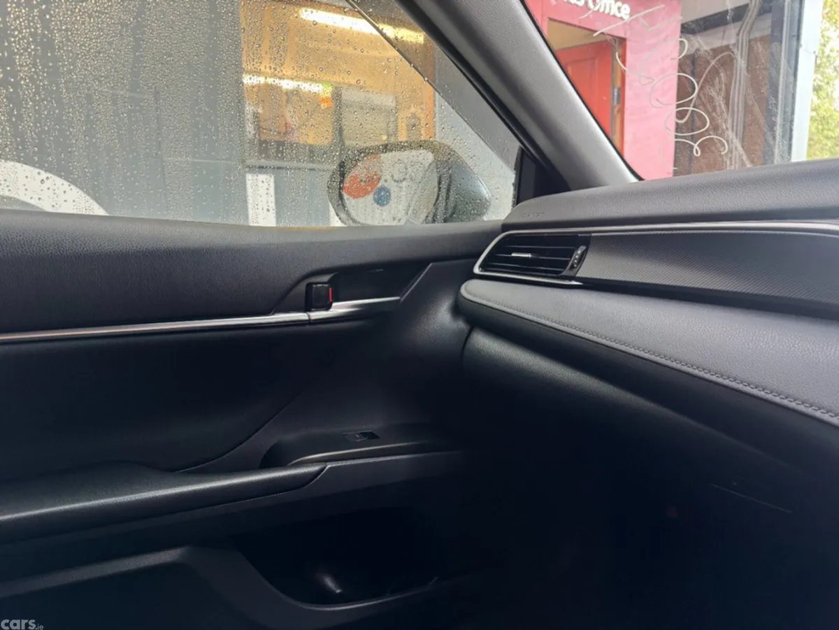 Toyota Camry Saloon, Petrol Hybrid, 2023, Grey