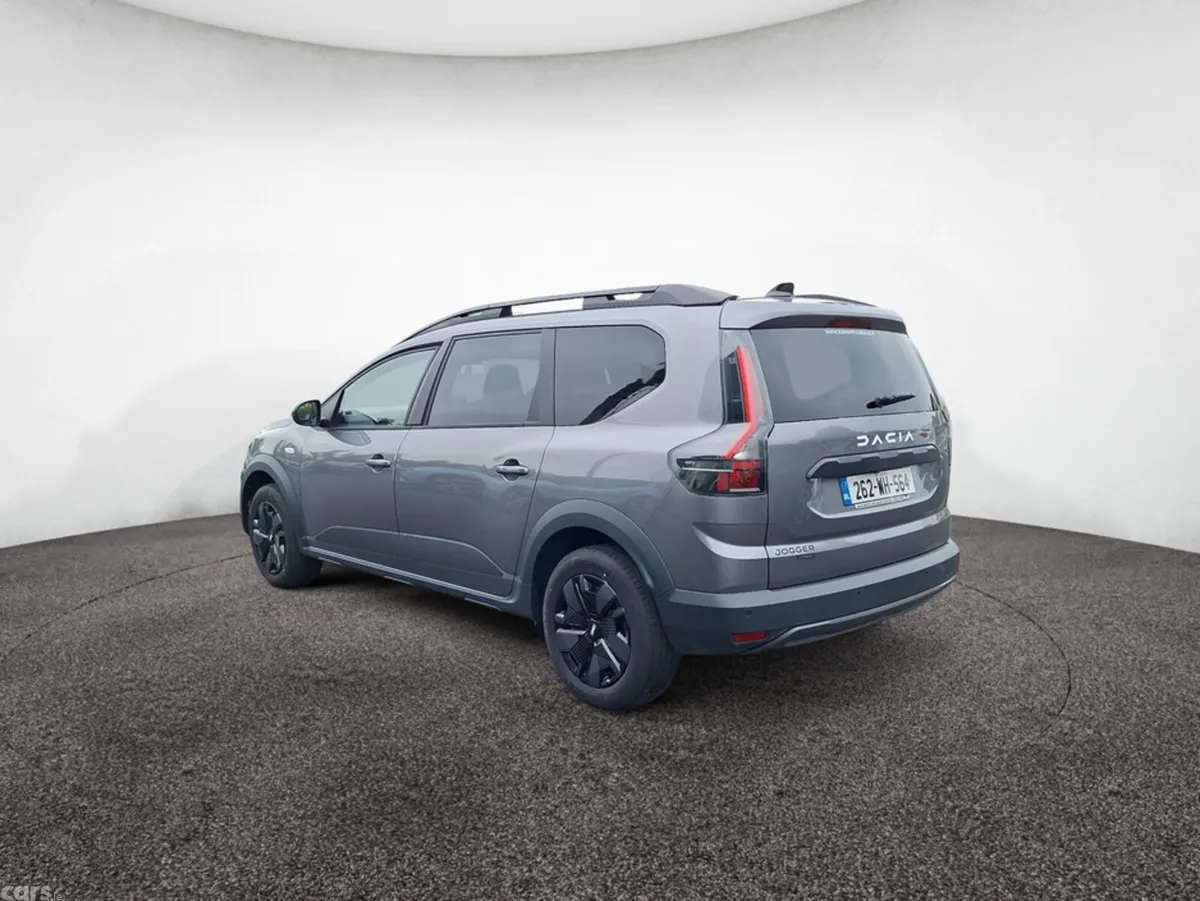 Dacia Jogger MPV, Petrol Hybrid, 2026, Grey