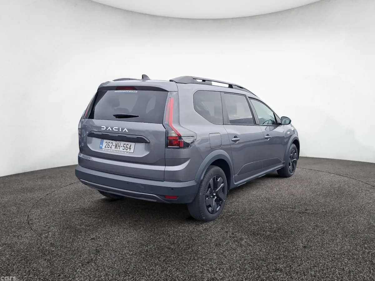 Dacia Jogger MPV, Petrol Hybrid, 2026, Grey