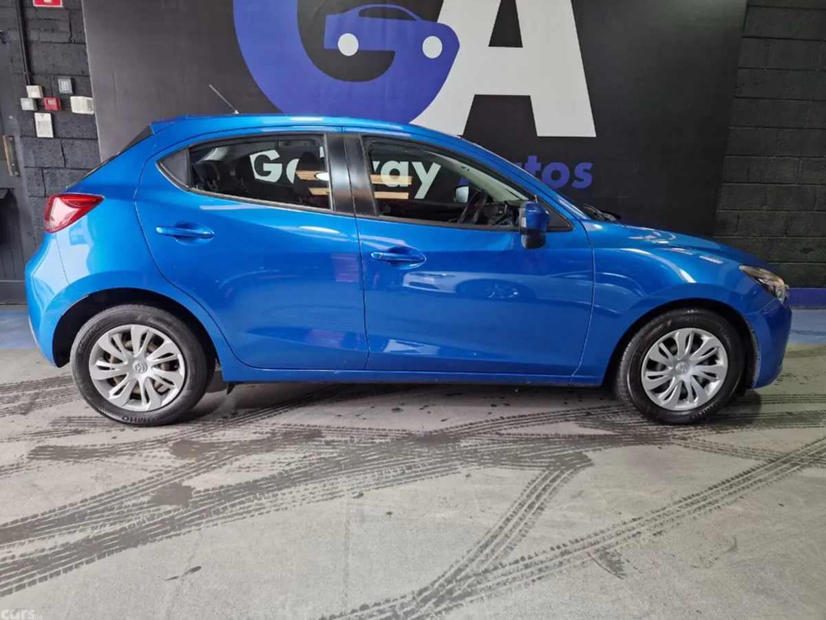 Mazda Mazda2 Hatchback, Petrol, 2017, Blue