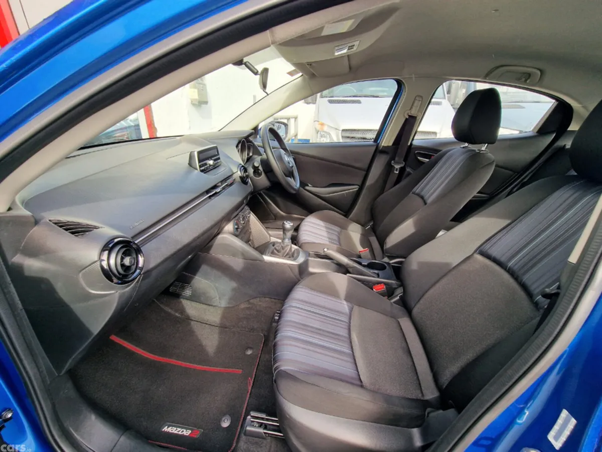 Mazda Mazda2 Hatchback, Petrol, 2017, Blue