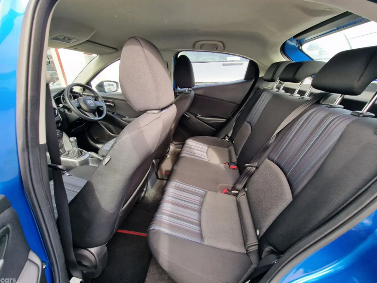 Mazda Mazda2 Hatchback, Petrol, 2017, Blue