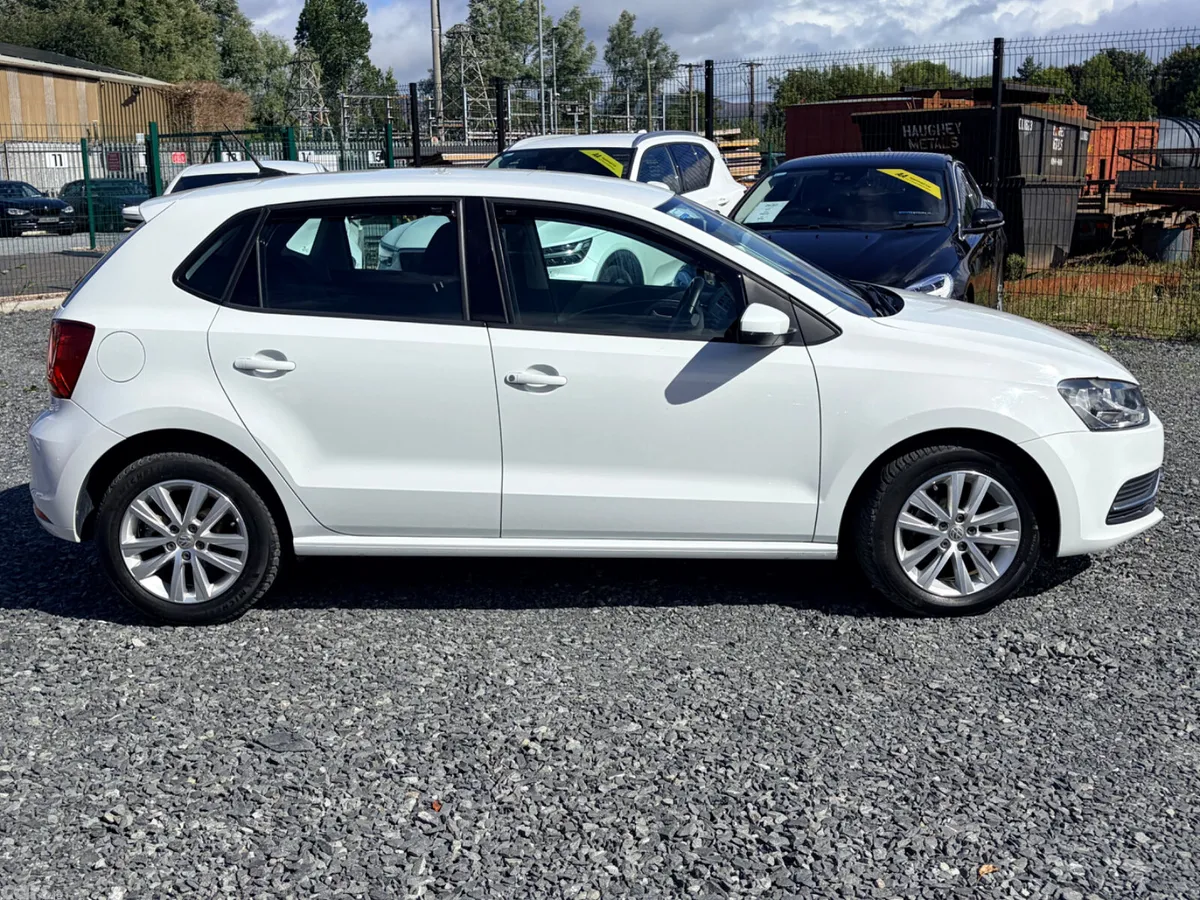 Volkswagen Polo Hatchback, Petrol, 2016, White