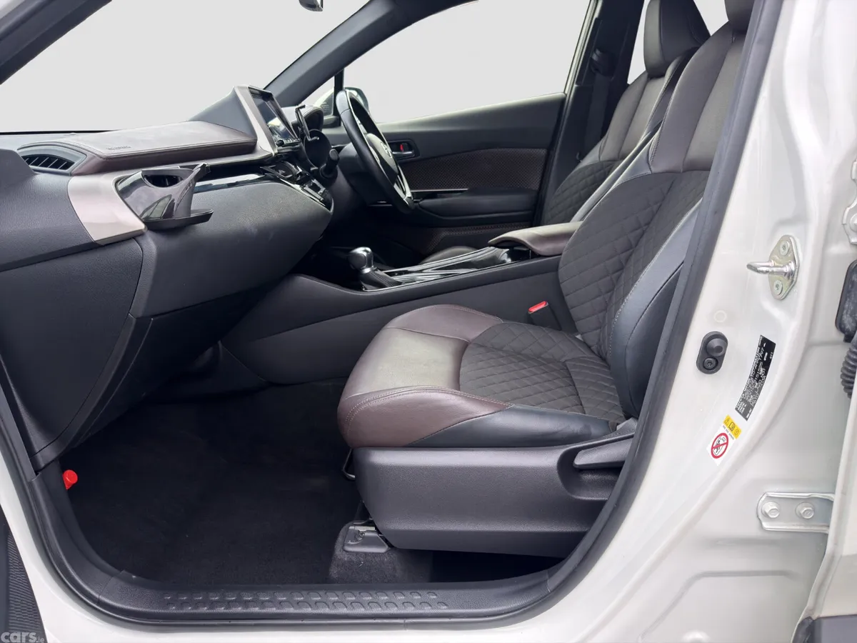 Toyota C-HR Saloon, Petrol Hybrid, 2018, White