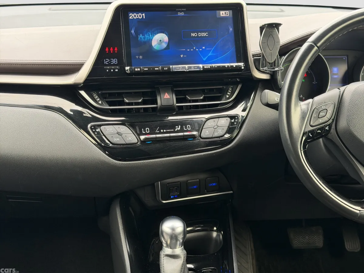 Toyota C-HR Saloon, Petrol Hybrid, 2018, White