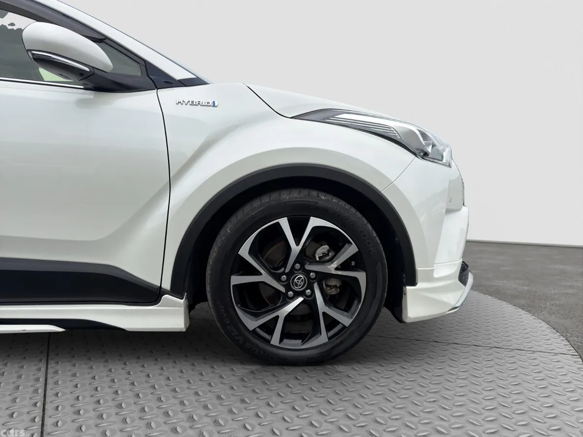 Toyota C-HR Saloon, Petrol Hybrid, 2018, White