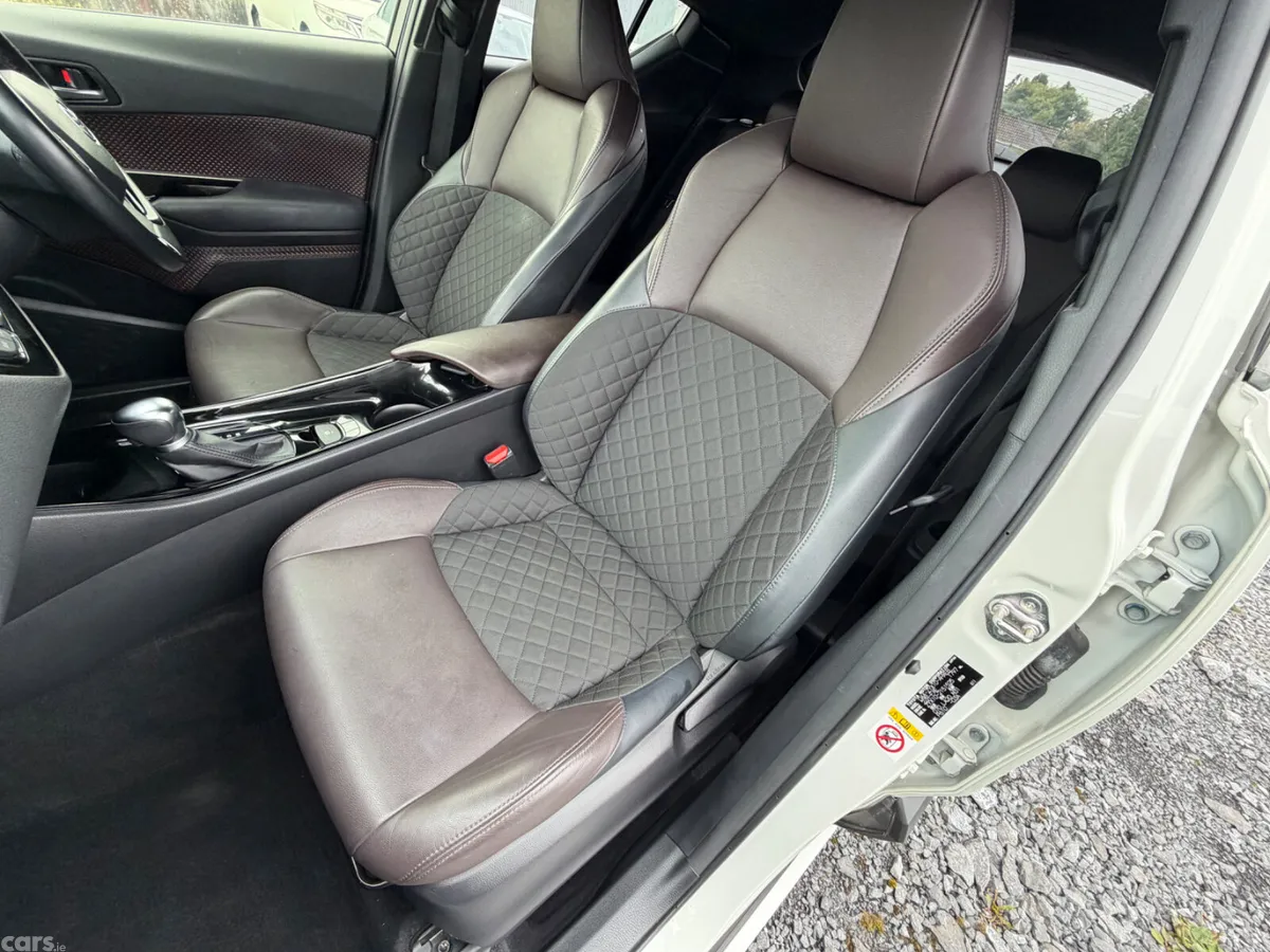 Toyota C-HR Saloon, Petrol Hybrid, 2018, White