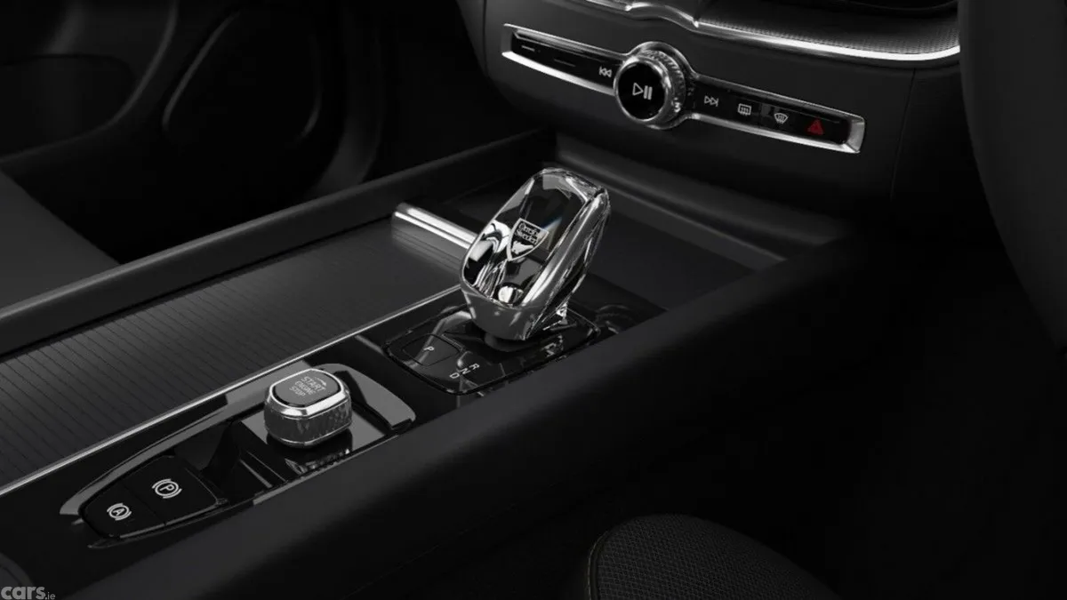 Volvo XC60 SUV, Petrol Hybrid, 2026, Grey