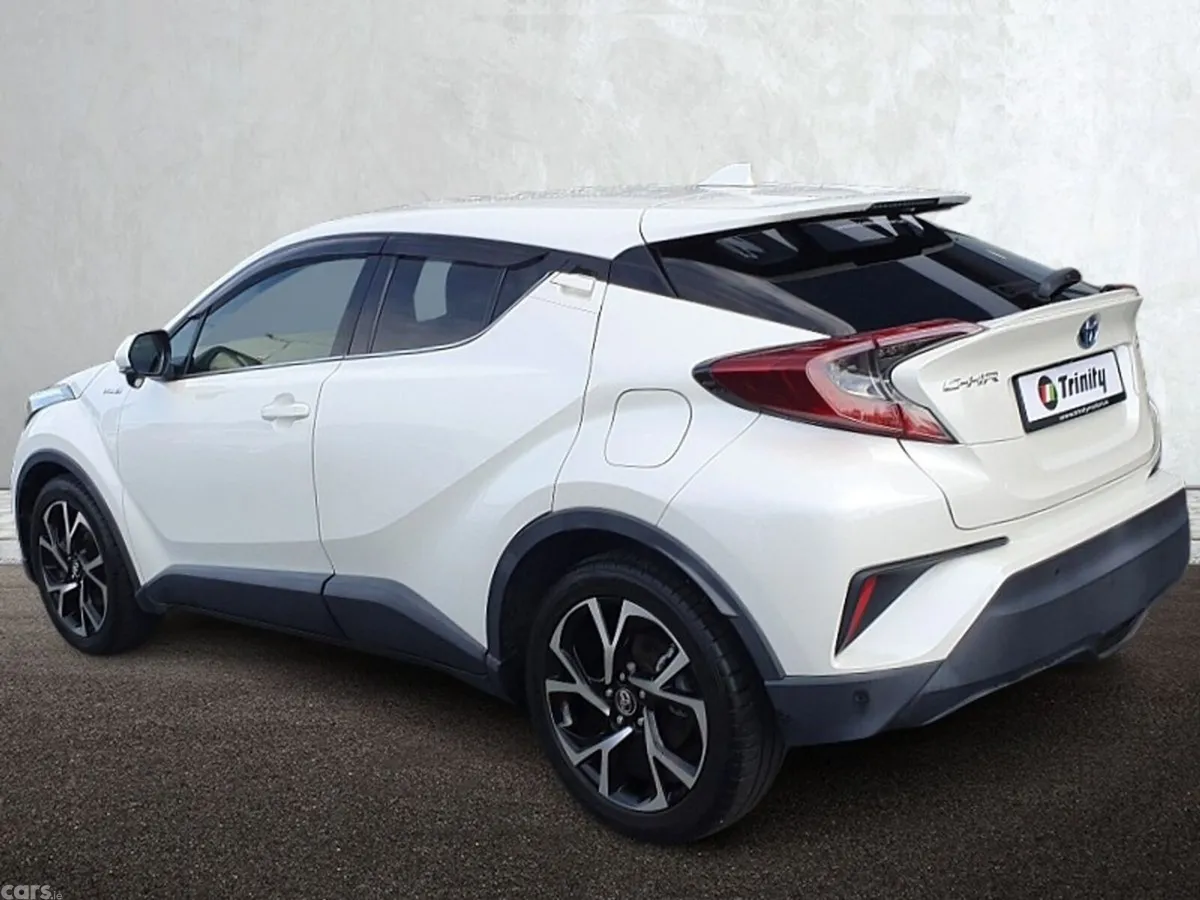 Toyota C-HR SUV, Petrol Hybrid, 2019, White