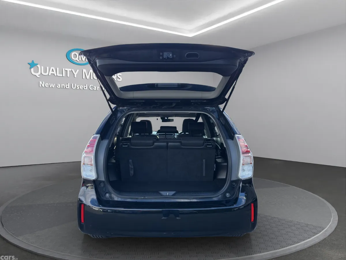 Toyota Prius Saloon, Petrol Hybrid, 2015, Black